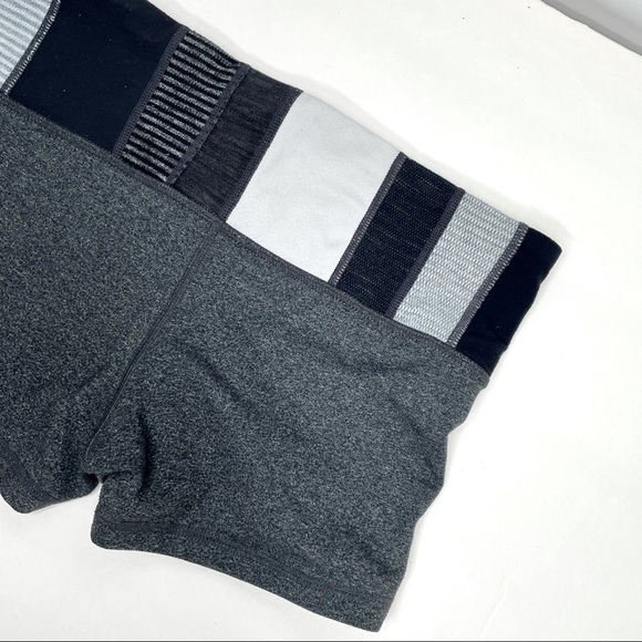 Lululemon Workout Shorts Athletic Yoga Exercise 4 - Picture 4 of 9